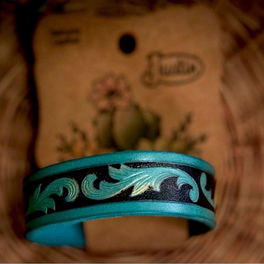 New Justin Boots Women’s Genuine Tooled Leather Bracelet Turquoise Black Western